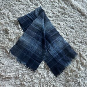 UNKNOWN Blue Plaid Scarf